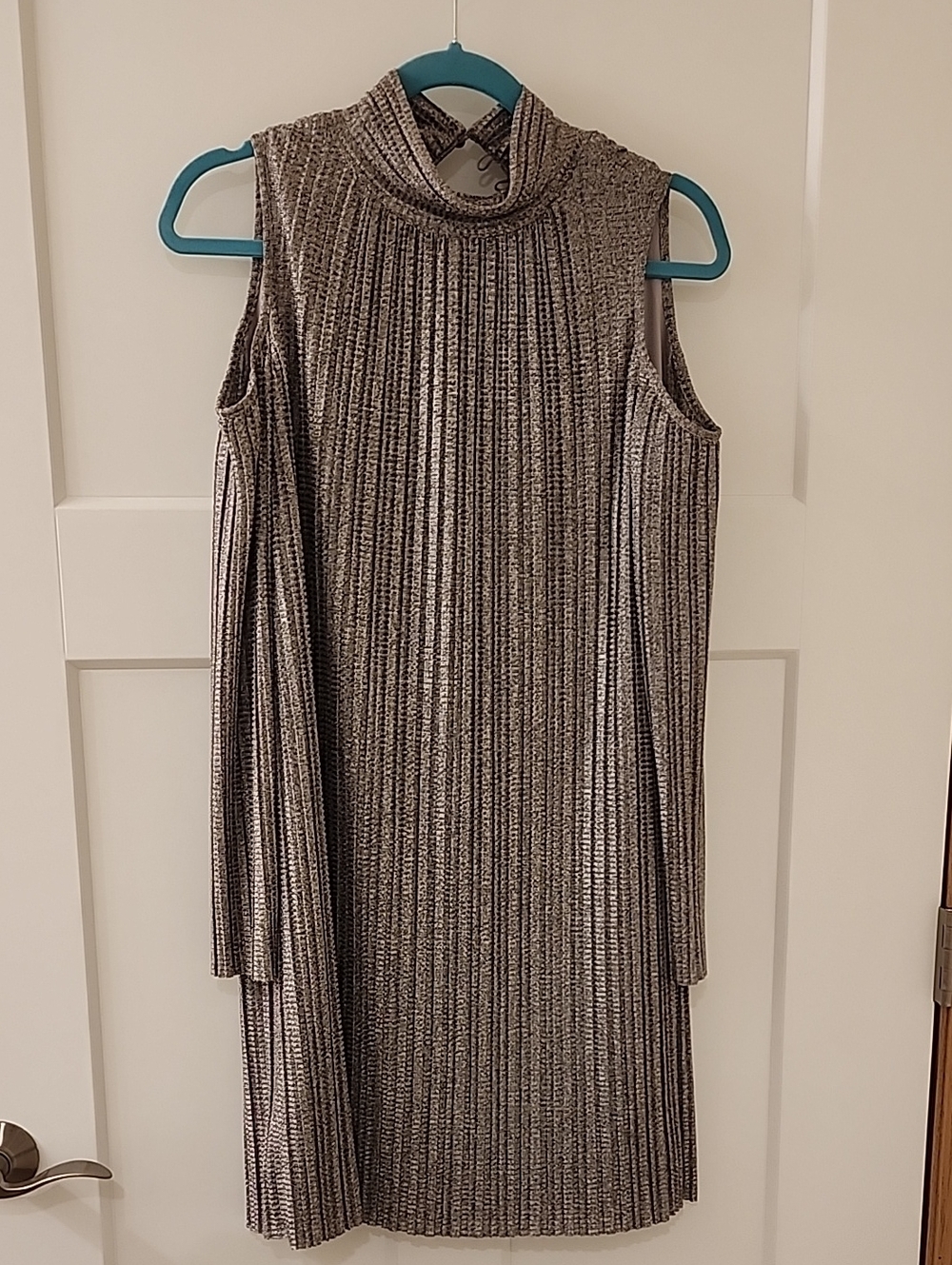 Maggy London Silver Metallic Cold-Shoulder Ribbed Dress
